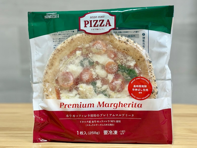 「成城石井 水牛モッツァレラ使用のプレミアムマルゲリータ 」1枚 1178円(税込)
