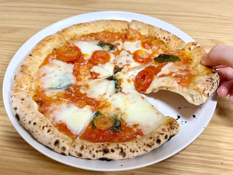 トマトのみずみずしいおいしさと、水牛モッツァレラチーズの濃厚な味わいが絶品!