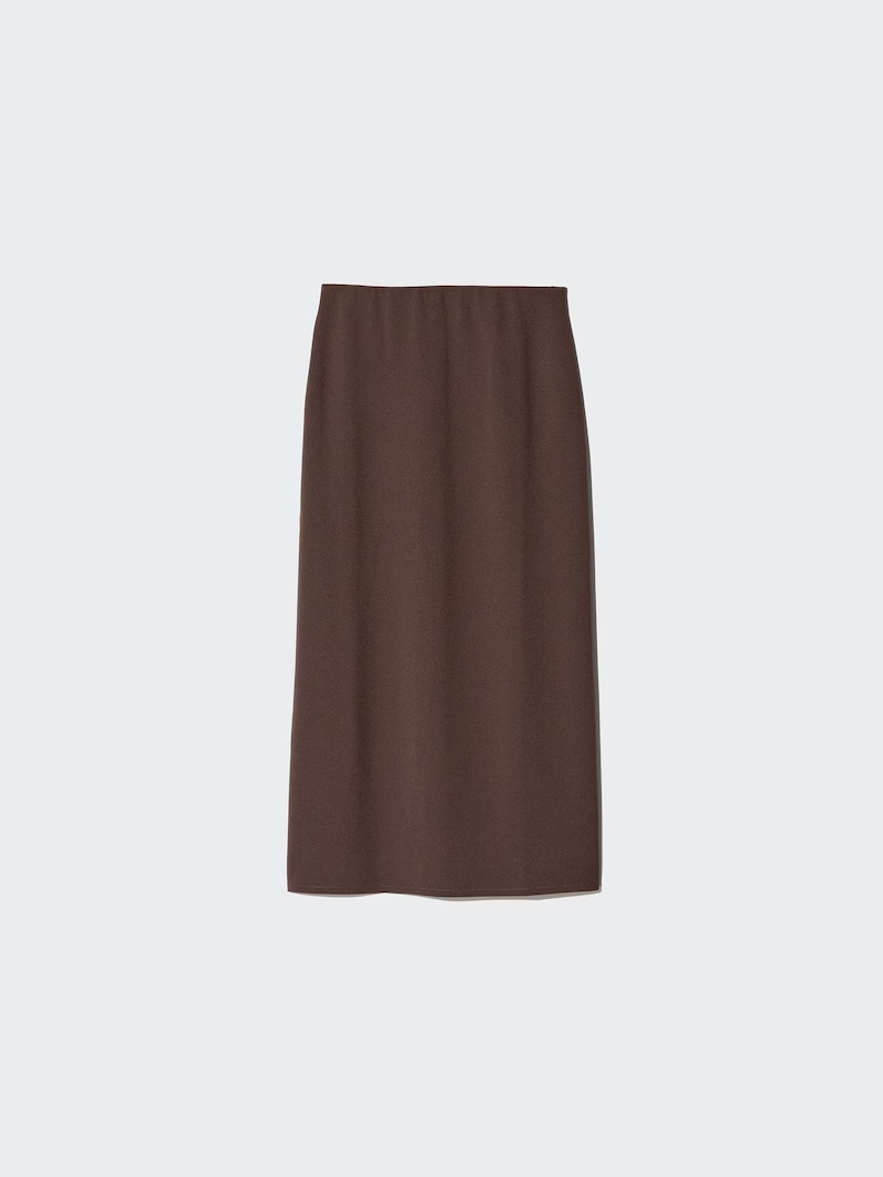 ユニクロ　クレープジャージーナロースカート　2990円（税込）