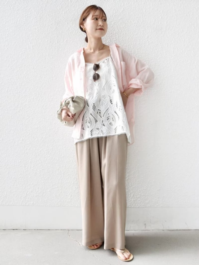 淡いピンクの色合いが上品で大人向けです　出典：WEAR