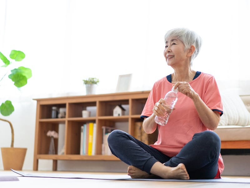 老後「やることがない」。おまけに、未来も予測できなくて不安…を味方に変える備えとは？※サムネイル画像：amanaimages