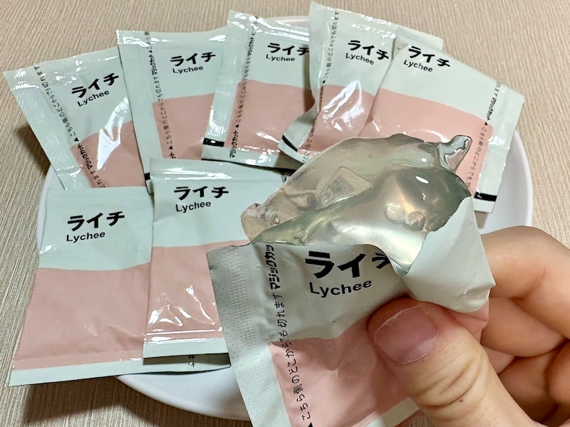 ライチの爽やかなおいしさを楽しめるソルティゼリーです 