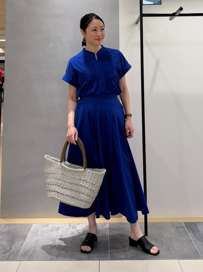 水加工のある素材で雨でも安心して着られます　出典：WEAR