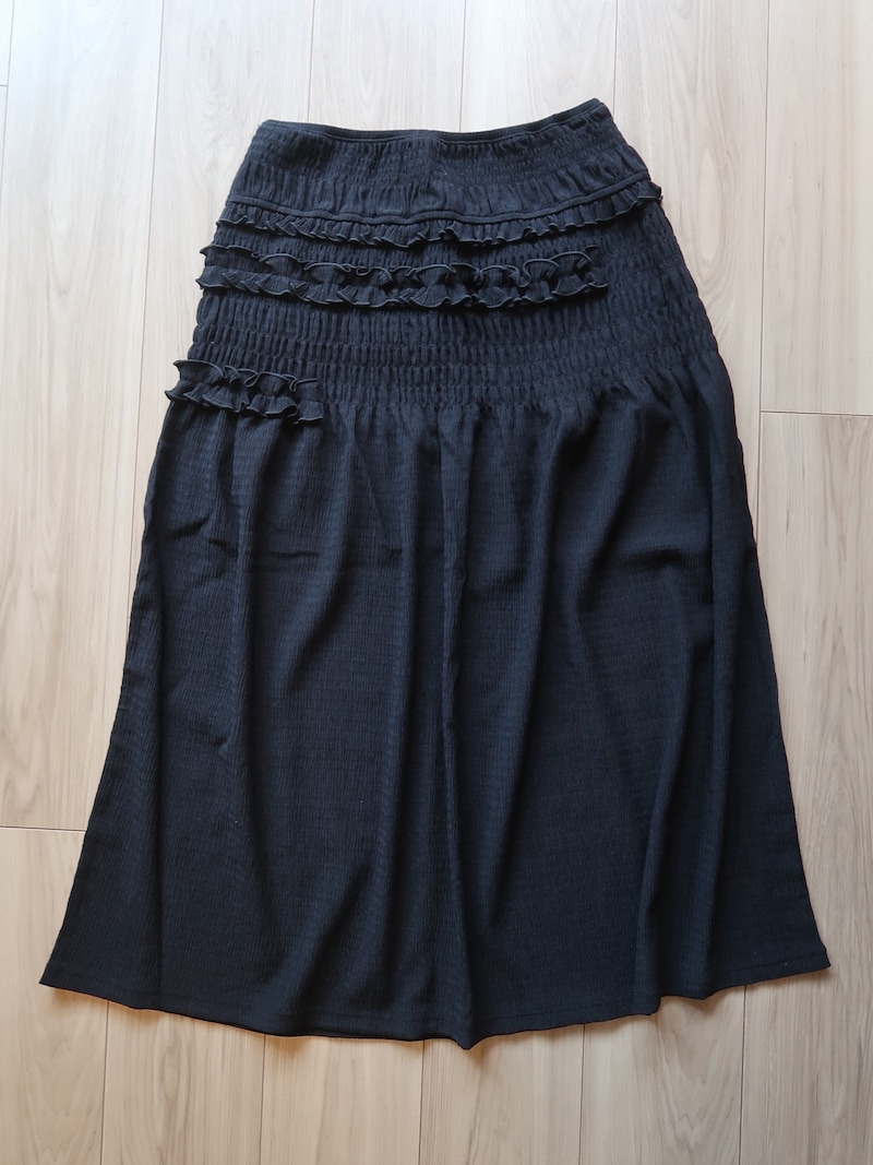 ユニクロ　シャーリングスカート　4990円（税込）