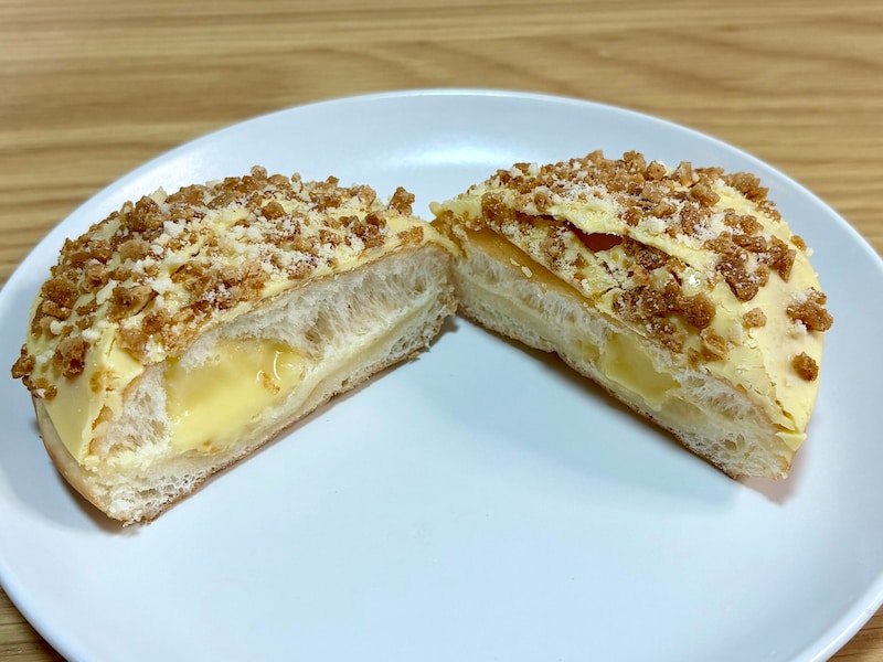 チーズケーキをそのままドーナツで表現したような、満足感のある味わいが楽しめます