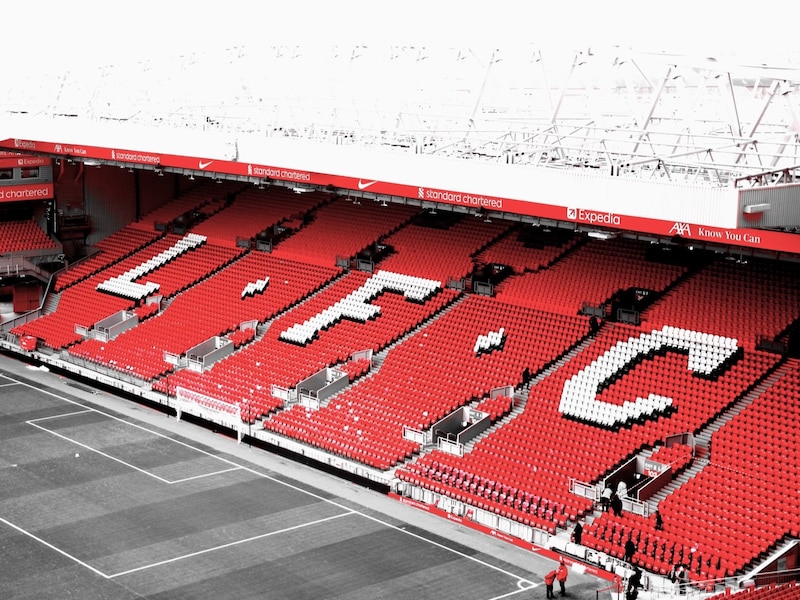 リバプールFCの本拠地「アンフィールド」（画像出典：PIXTA）