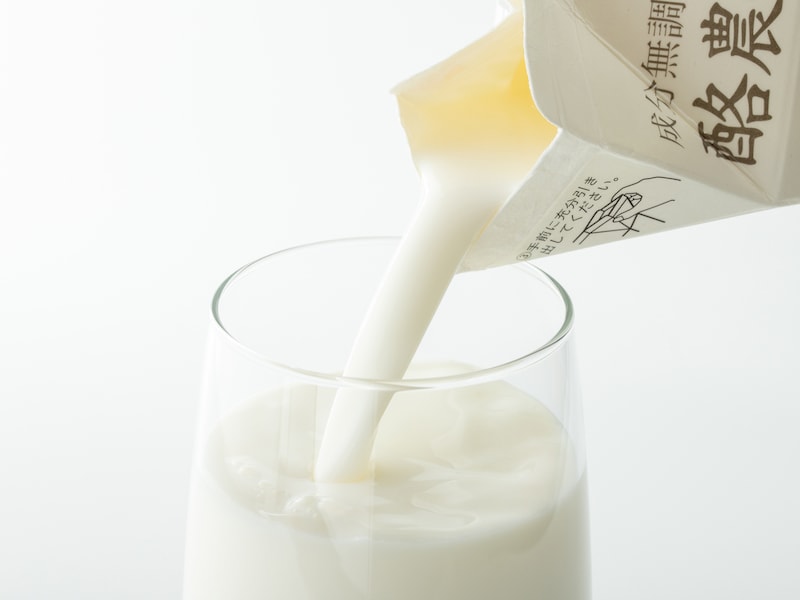 ぶっちゃけ牛乳って体にいいの？　※画像出典：PIXTA