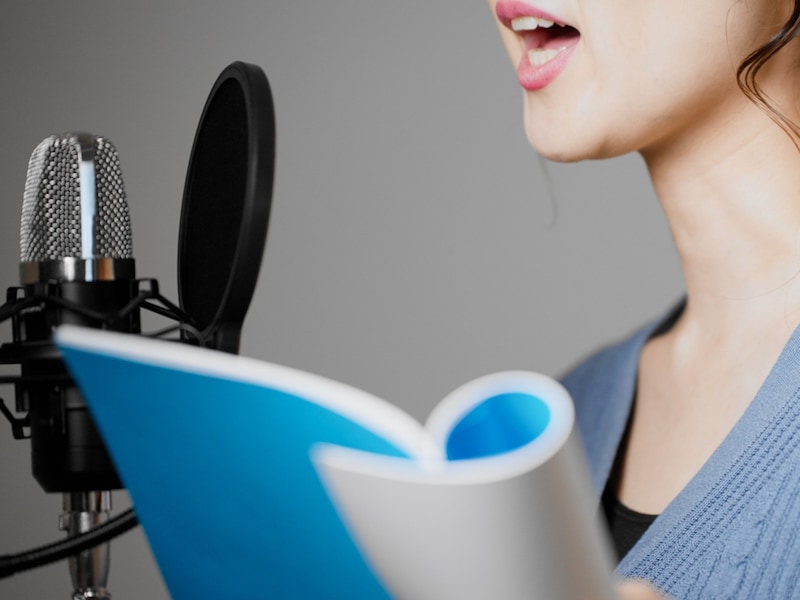 生成AIによる声の無断利用や声の権利について弁理士の筆者が解説する ※画像：PIXTA