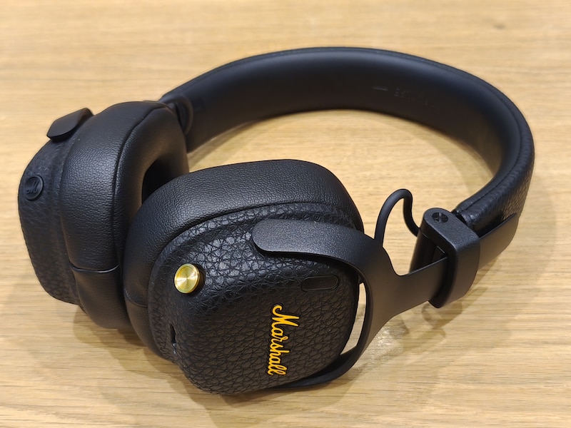 オンイヤーMarshall Milton A.N.C