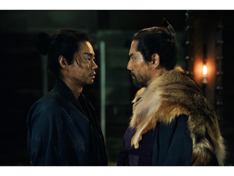 荒木村重（本木雅弘）と黒田官兵衛（菅田将暉）の対話劇・心理戦
