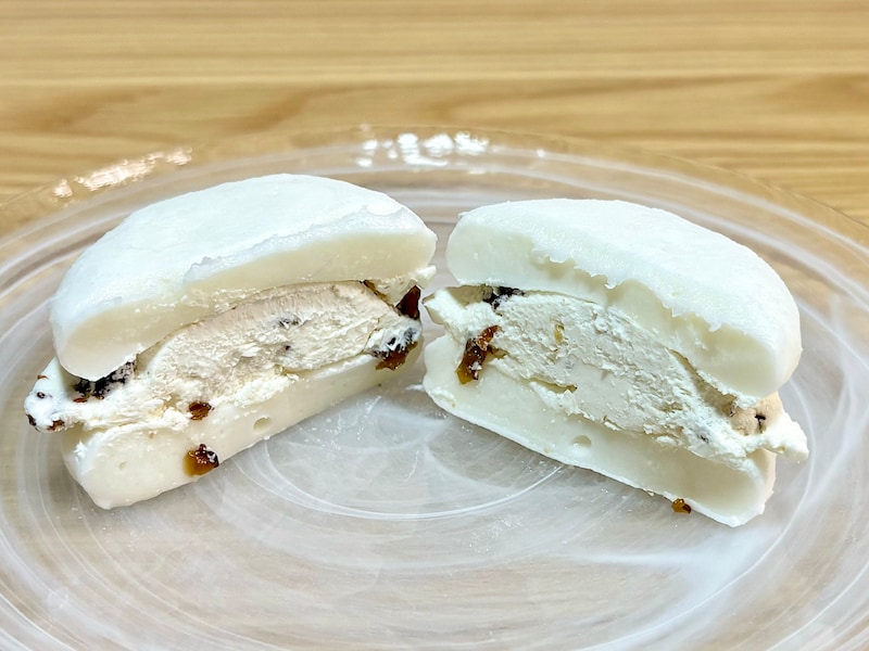 もっちもちの白玉もち×香り高い濃厚なラムレーズンの和洋折衷のおいしさが絶品！
