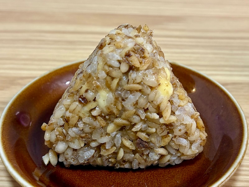 とろ～りチーズとおかかのうまみが合わさり満足感抜群！ 
