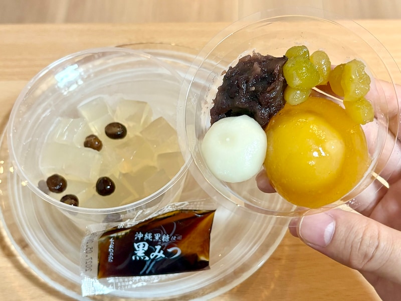 紀州南高梅果汁を使用した寒天やあんず餡の葛饅頭など、こだわりの具材がたっぷり！ 