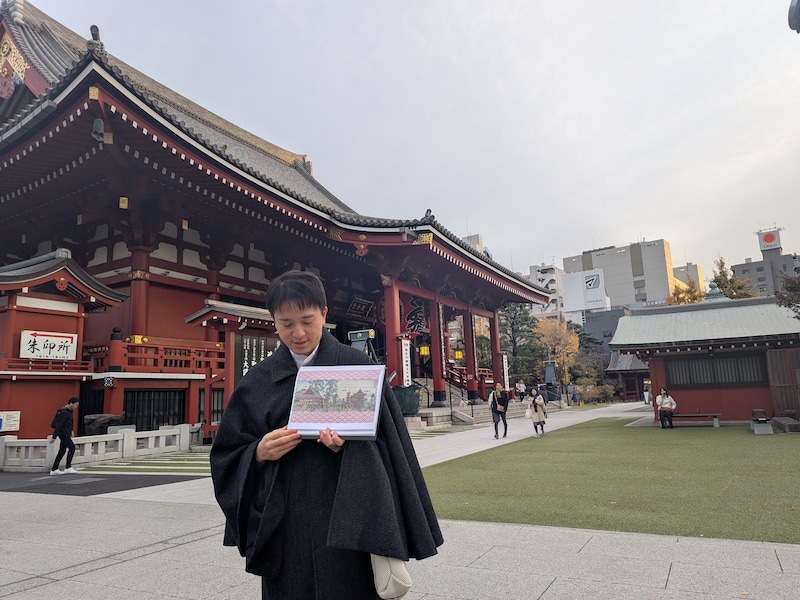 夏場は朝6時にスタート。暑さと人混みを避けてじっくりと浅草寺界隈を散策。OMOレンジャーの話に惹きこまれ歴史好きになるかも