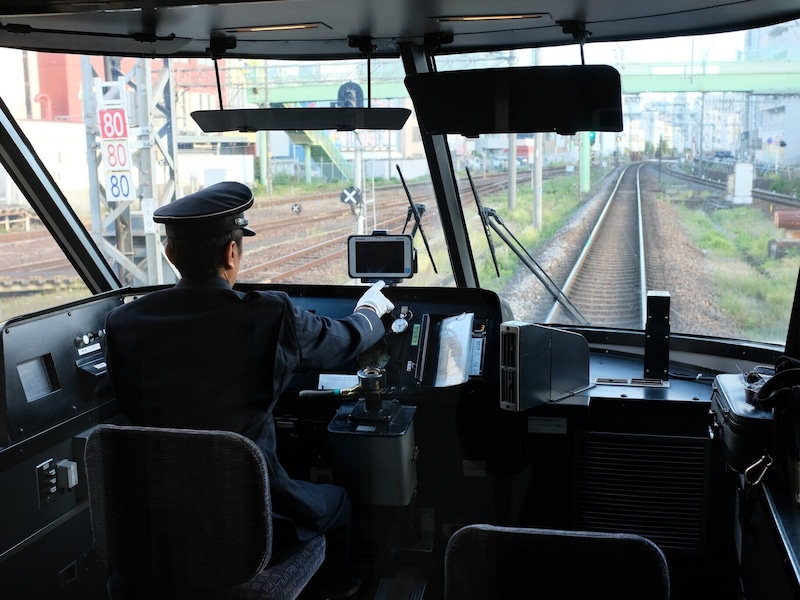 9月に注目したい鉄道優待株（画像：PIXTA）