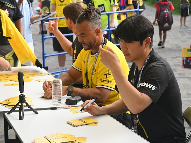 ドルトムントのサイン会