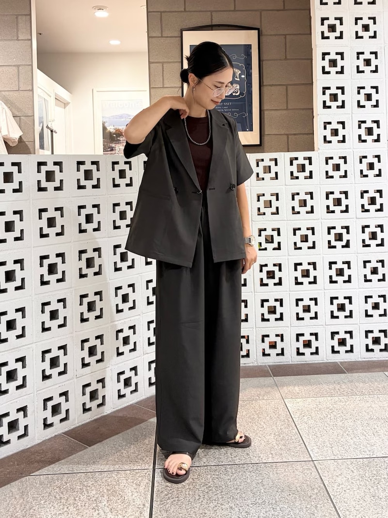 【OKコーデ】上下ゆったりサイズのときはシルエットがシャープなものを選んで　出典：WEAR