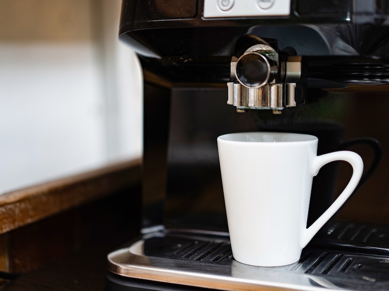 コーヒーメーカーを買って後悔　※画像：PIXTA