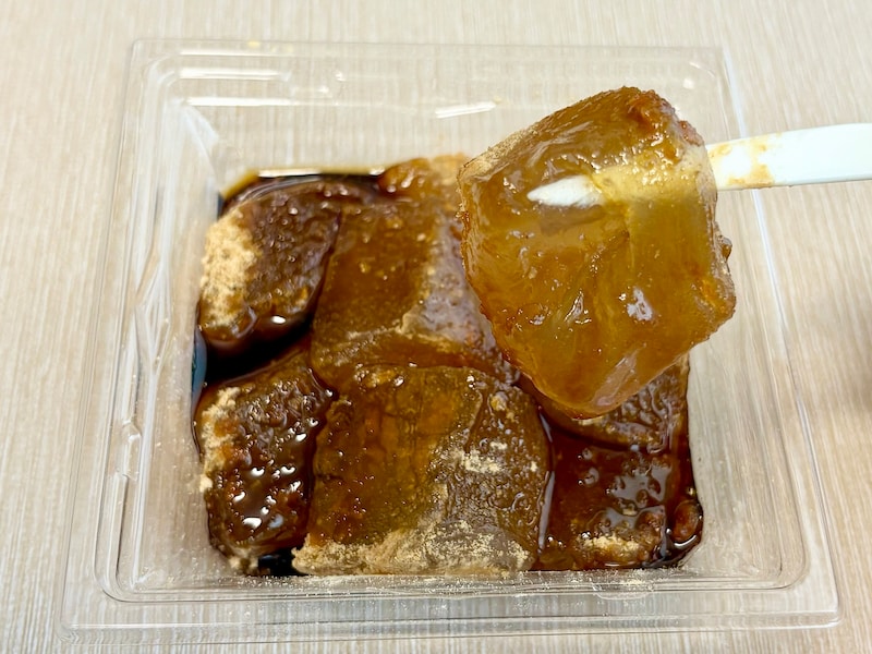 とろっともちもち!黒蜜×きな粉の王道のおいしさを楽しめます