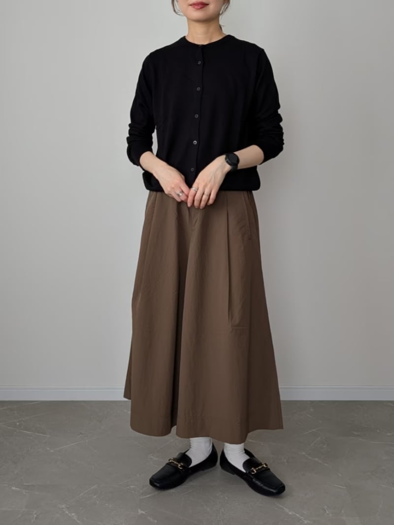 クロップド丈でカジュアルにはけるナイロンキュロット　出典：WEAR