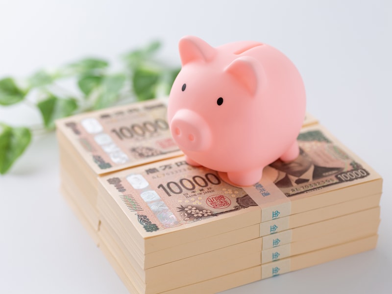 年収1000万円超の人は全体の何%? ※画像出典:PIXTA