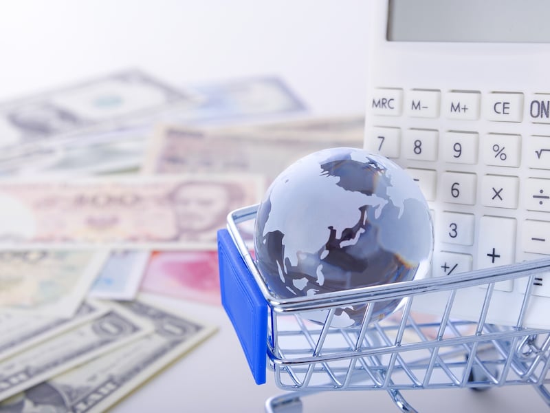 米ドル定期預金には年4％の商品も（画像：PIXTA）