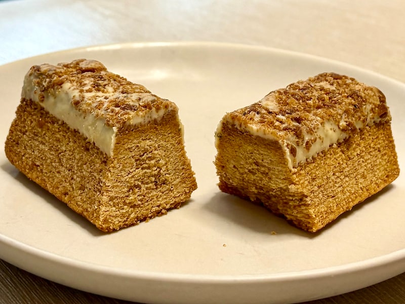 二度焼きでラスクのようなカリッと食感に！