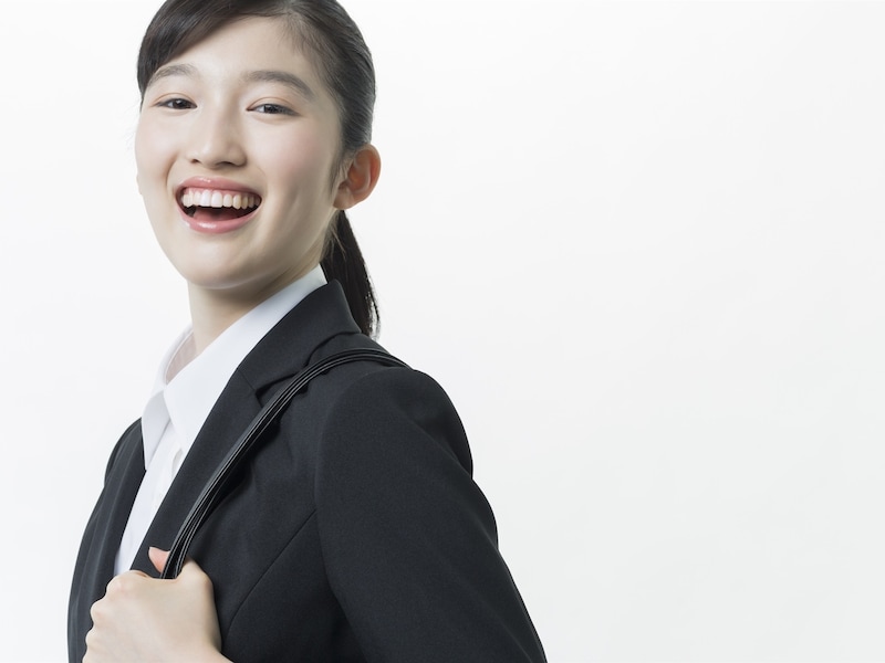 国家公務員の年金は男女でどう違う？※画像：amanaimages