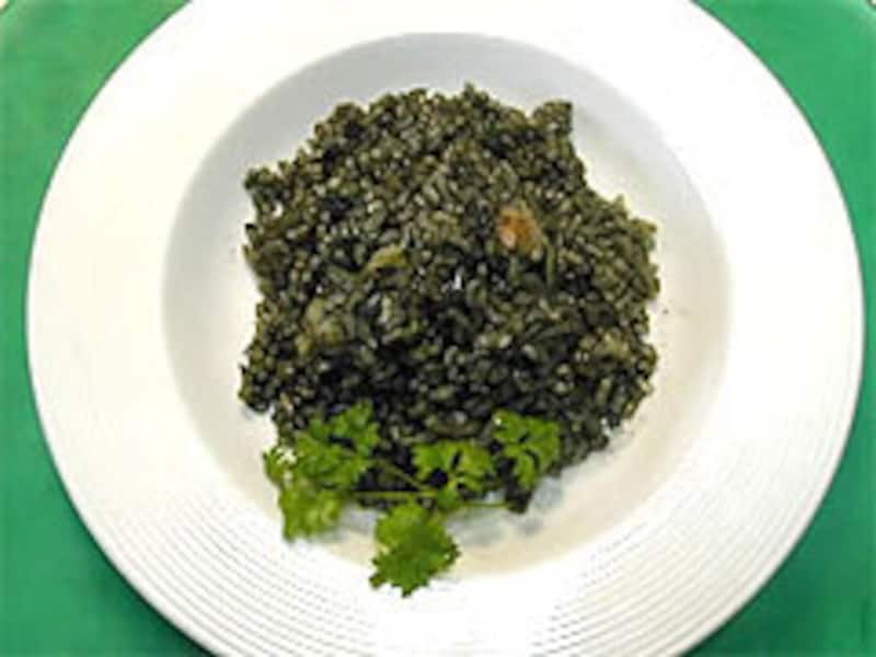 黒いチャーハン