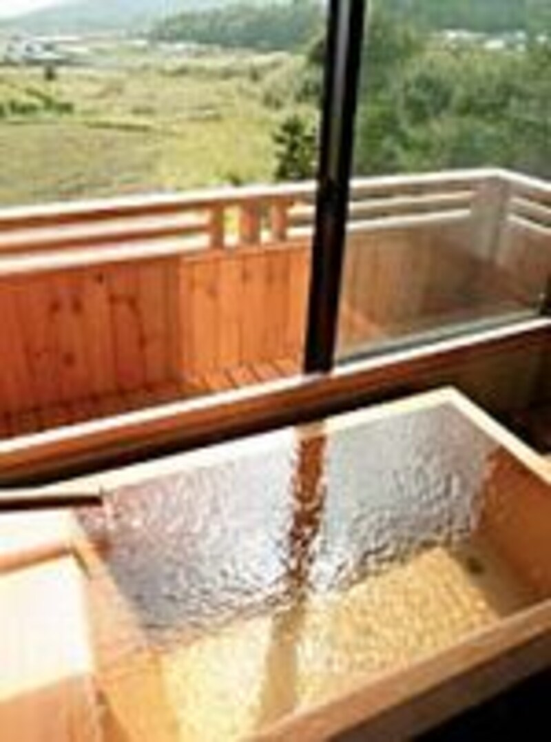 「別邸花いち」の露天風呂付き客室の一例。