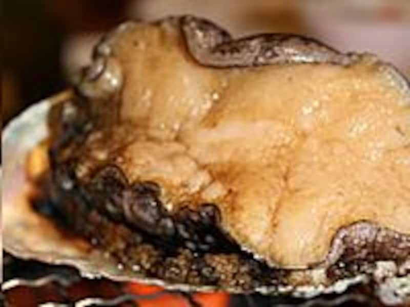 「壺中の天宿○文」のオーシャンビューのロビー。