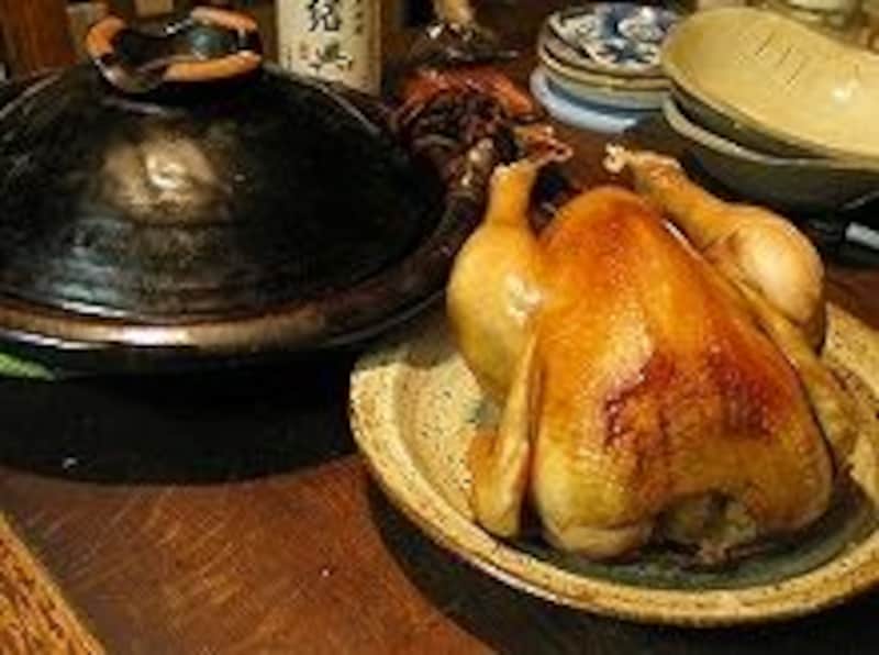 土楽鍋で鶏の丸蒸し
