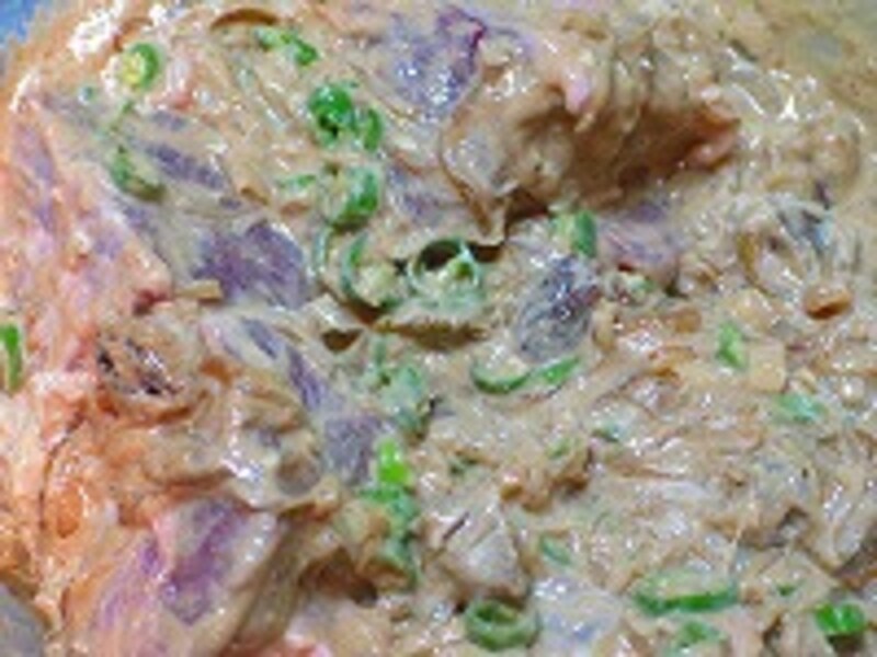 ラムを漬け汁に漬け込む