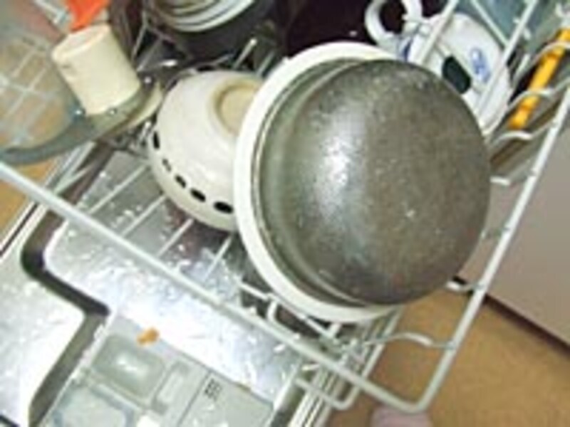 一日使っただけのバスケットなら、食器と一緒に洗っても抵抗はありません。