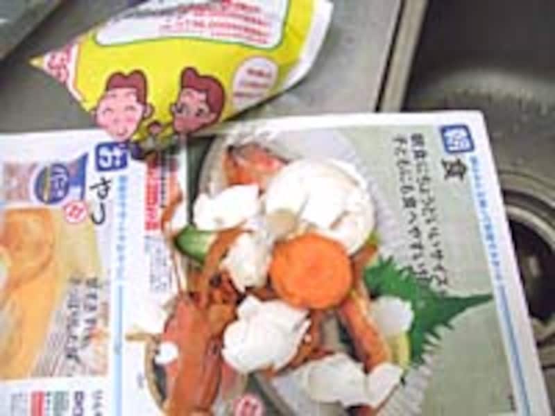 夏場は新聞紙＋重曹ワザで乗り切りましょう！