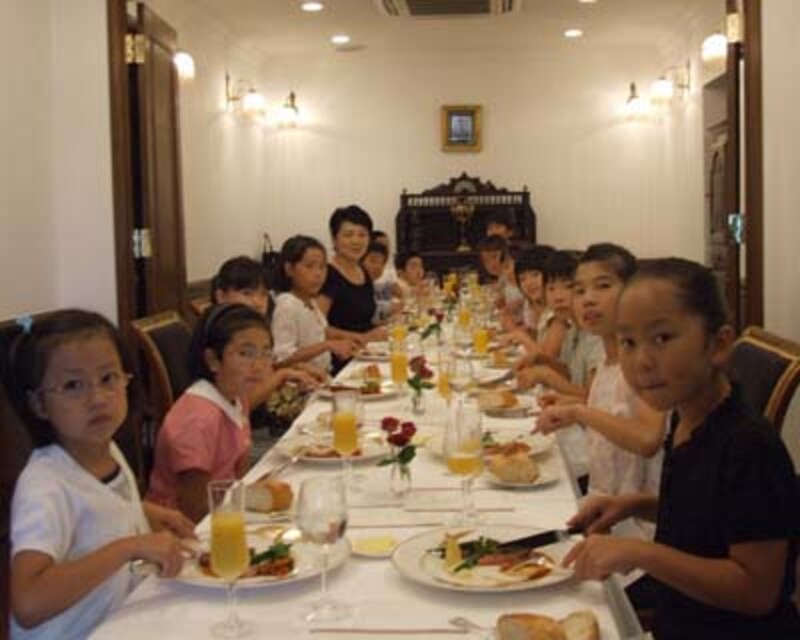 子供のテーブルマナー テーブルコーディネート All About