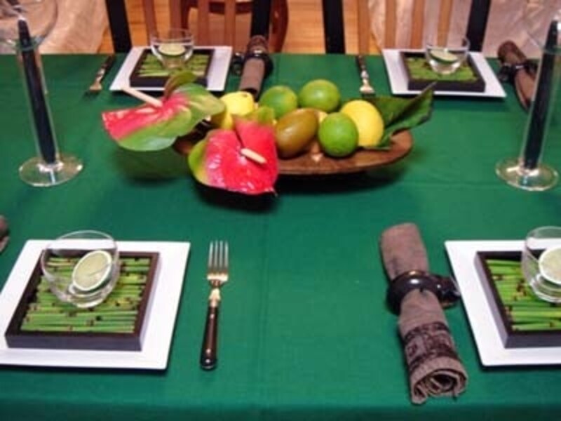 グリーンのテーブルクロスを選びます