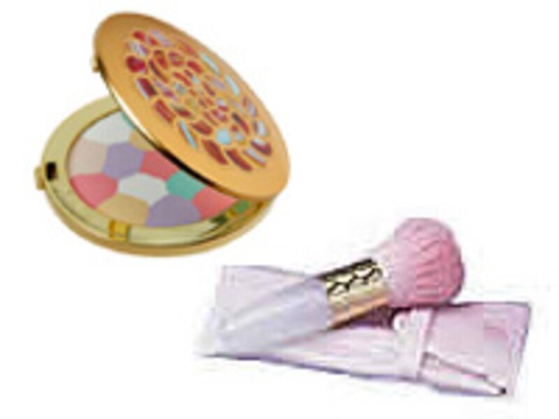 メテオリットヴォワイヤージュと専用ブラシ