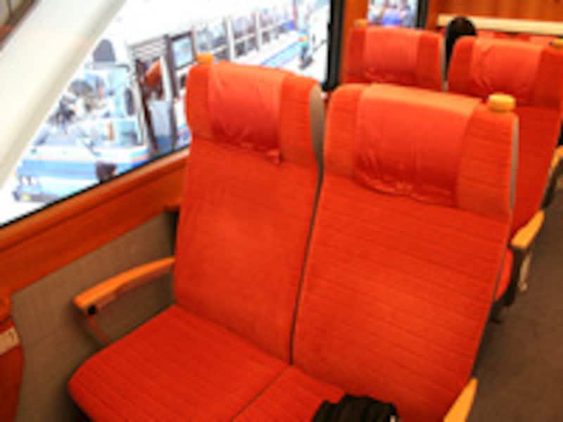 リクライニングシート