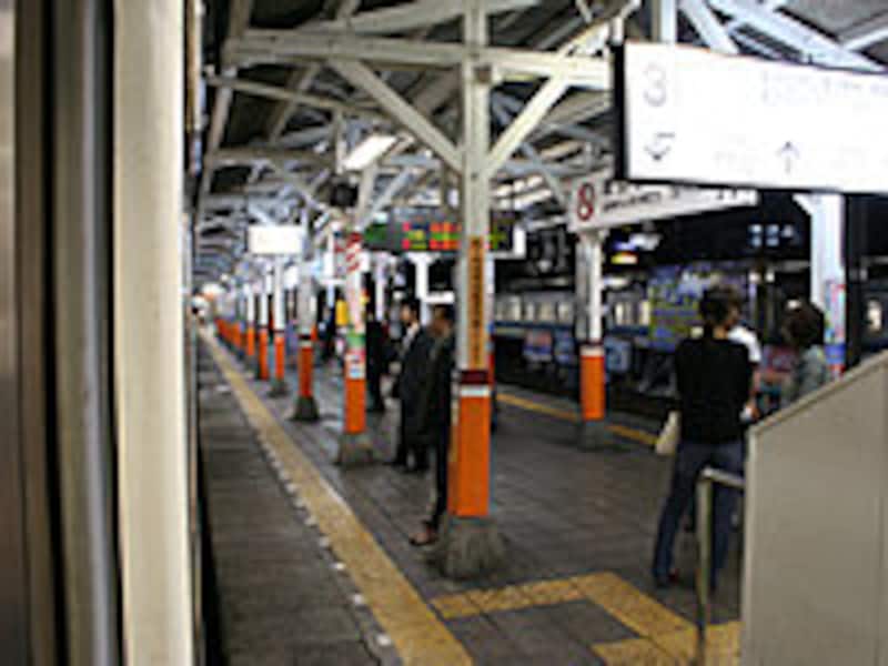 深夜の春日部駅