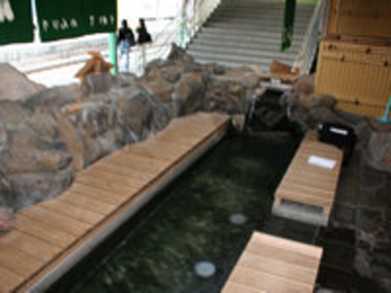 上諏訪駅足湯