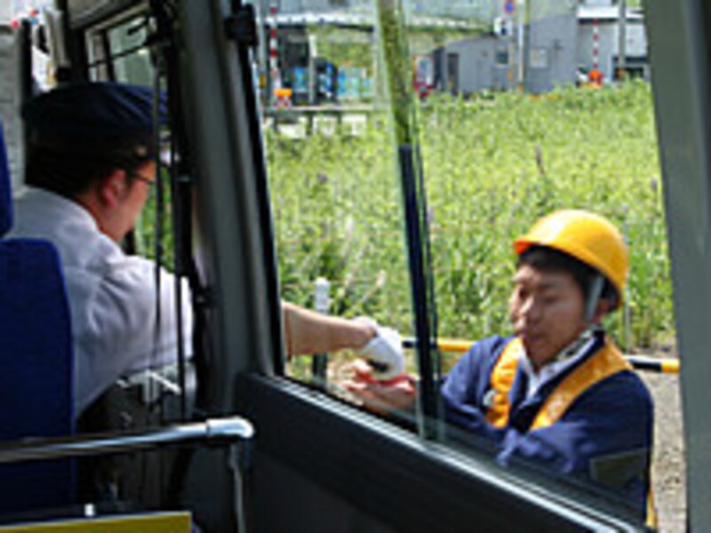 閉塞カギの受け渡し