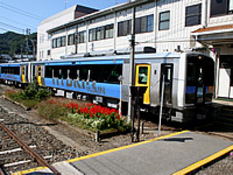 小海駅のキハE200