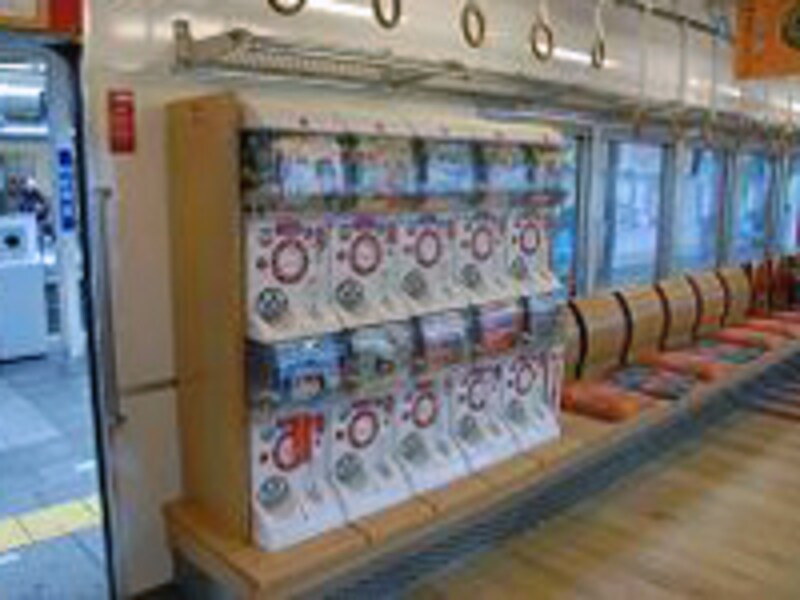 おもちゃ電車の自販機