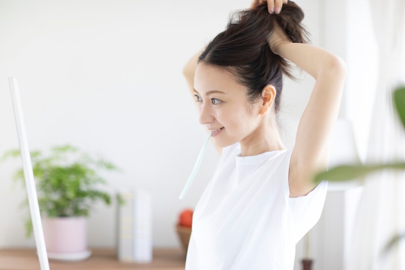 家でのヘアスタイルは束ねるだけ