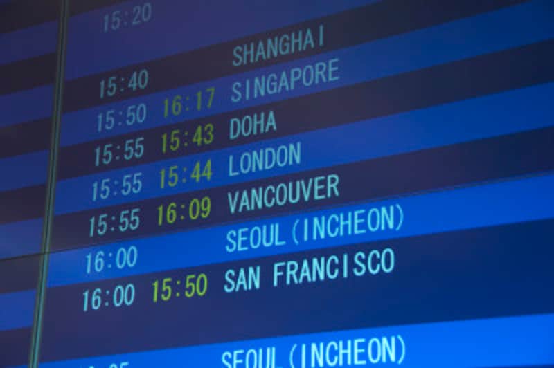 空港で飛行機に乗る際に使う英語 聞き逃してはいけないアナウンス