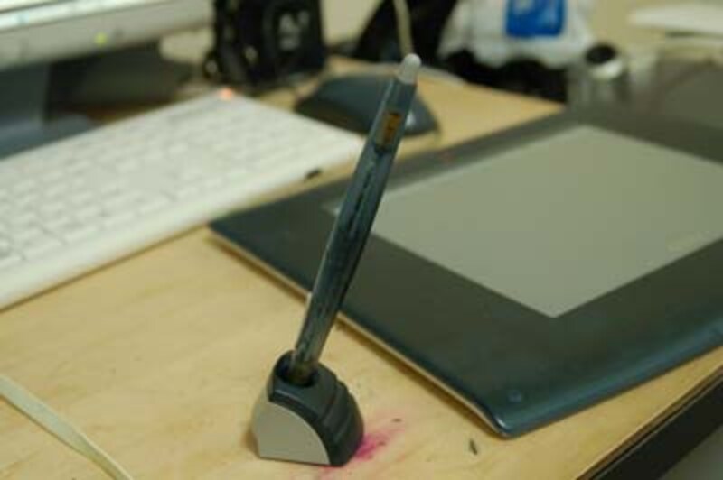 タブレットとペン立て