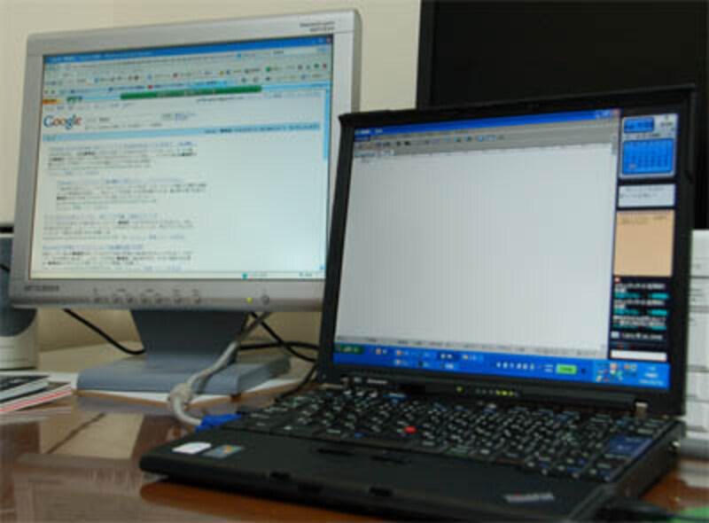 デュアルモニタで作業
