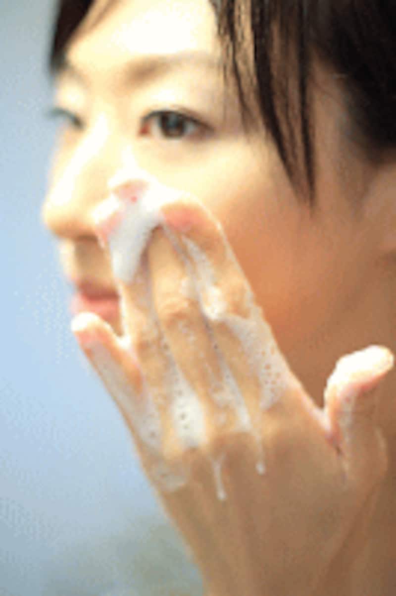 クレンジングタイムは肌への刺激が多い時間でもあります