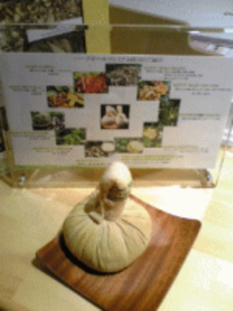 タイ式ハーブボールトリートメント